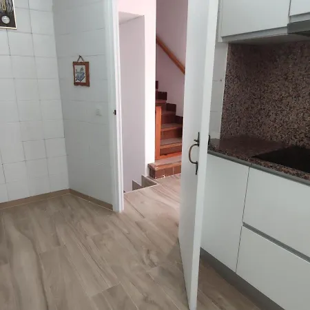 Casa Adosada En Con Piscina Comunitaria Y Vistas Al Mar - Es-209-62 *