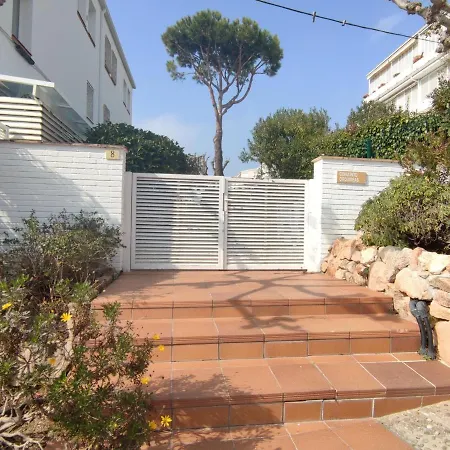 Casa Adosada En Con Piscina Comunitaria Y Vistas Al Mar - Es-209-62 *