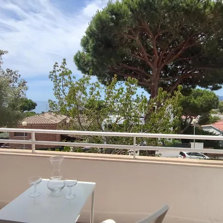 Hébergement de vacances Casa Adosada En Con Piscina Comunitaria Y Vistas Al Mar - Es-209-62 Castell-Platja d'Aro